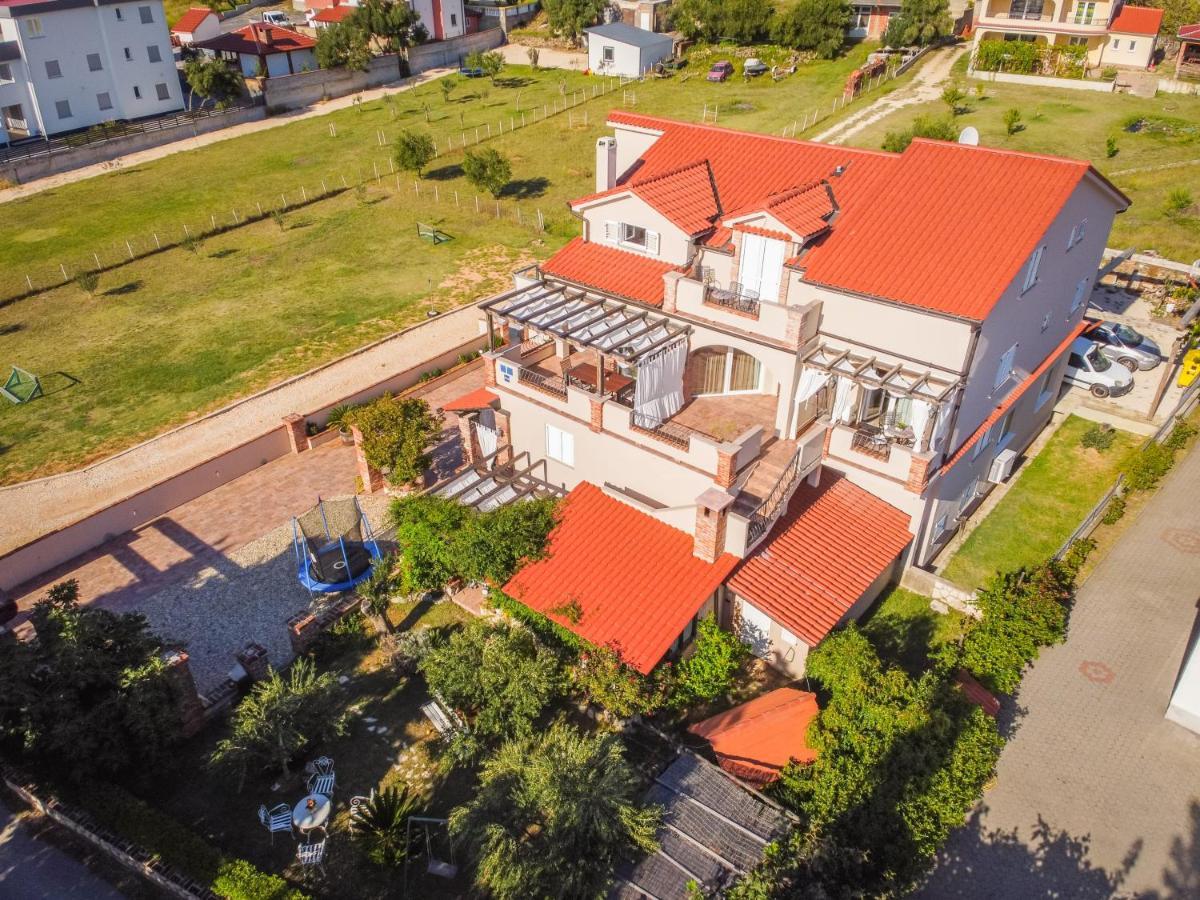 Apartments Vintage Banjol エクステリア 写真
